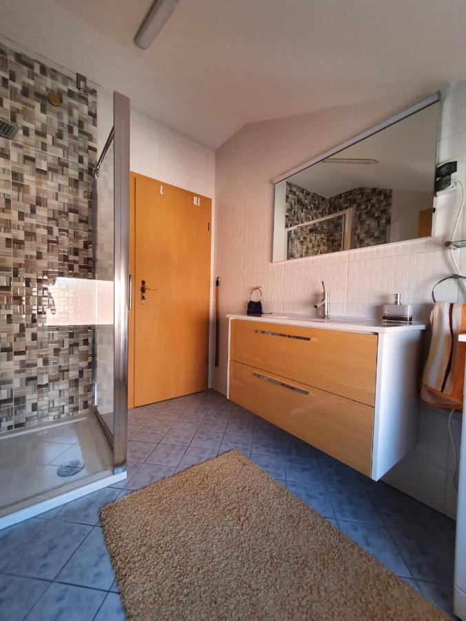 Апартаменты Apartman Laura Задар Экстерьер фото